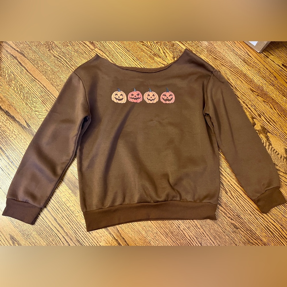 Halloween Sweatshirt womens medium